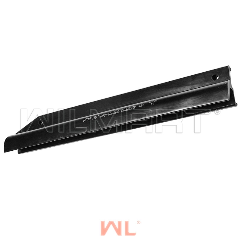 Защита цепи мачты HANGCHA CPCD20-30 DM правая (N30M300-000001-000)