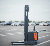 Самоходный штабелер с платформой оператора OXLIFT Premium PS 1546 1500 кг 4.6 м FFL