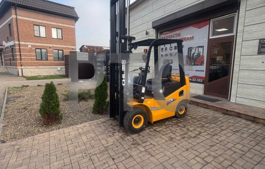 Дизельный погрузчик CHL CPC(D)15